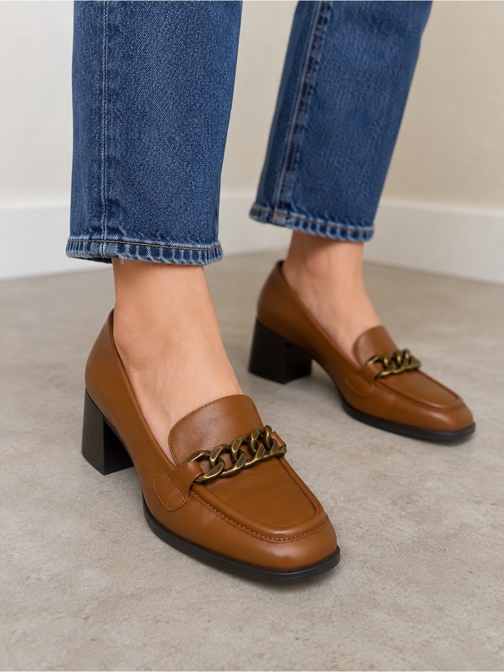 NWOT Nordstrom Leather Chain Loafer Pumps Cognac Brown Block Heel Size 5M